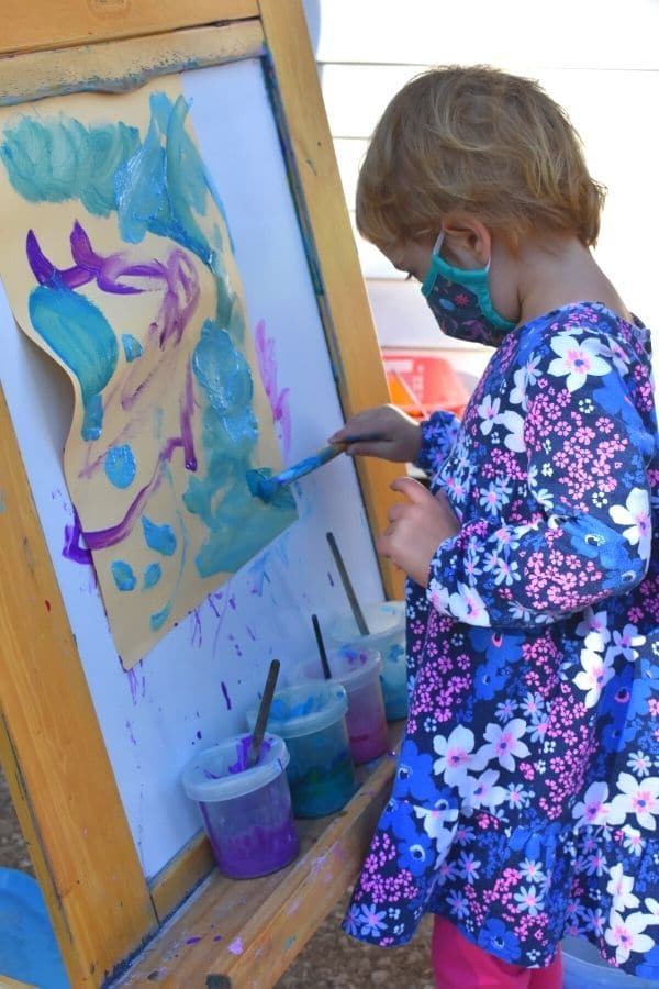 child painting